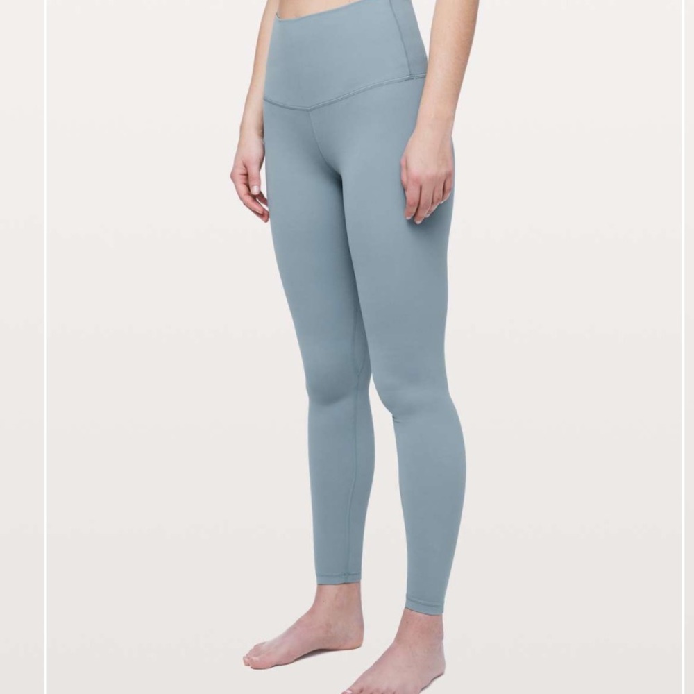 Lululemon Align 25” Blue Cast size 6